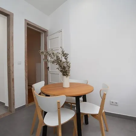 Rocados 2bedroom Apartment *